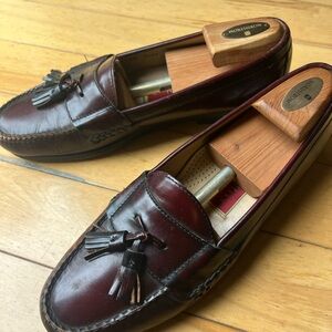 Cole Haan Men's Burgundy Leather Tassel Loafers size 10.5